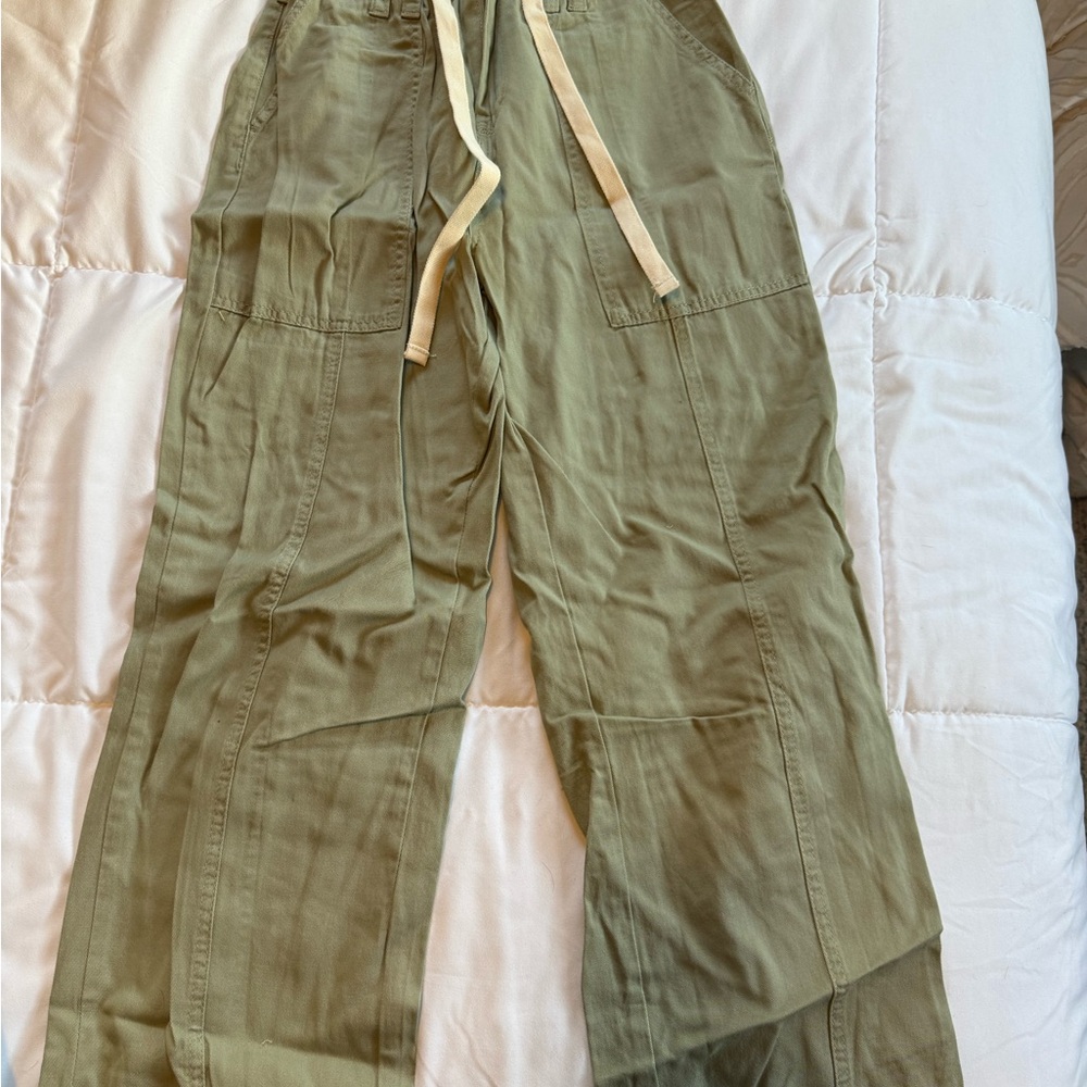 Kensie Sage Green Cargo Pants